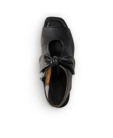 Bernardo Footwear Lizzie Heel