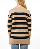 Cable & Gauge Women's Crewneck Sweater with Button Shoulder