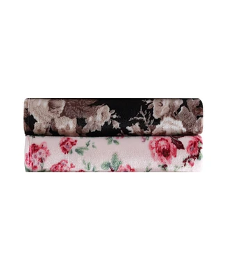 Betsey Johnson Classic Floral Ultra Soft Plush Fleece Throw, 70" X 50"