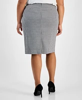 Kasper Plus Back-Slit Pencil Skirt