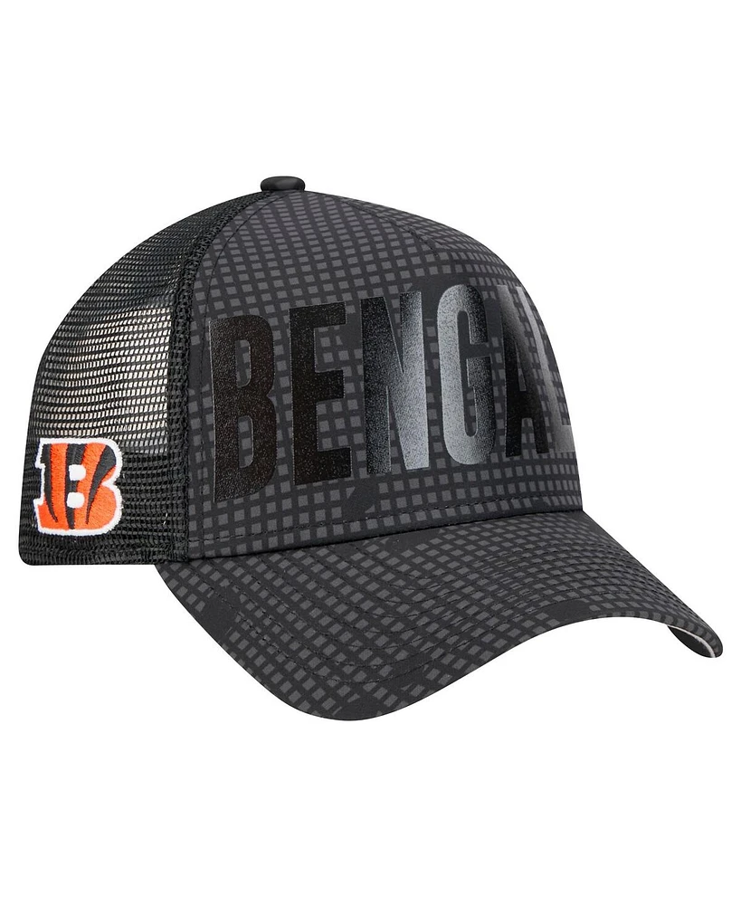 New Era Men's Black Cincinnati Bengals Midnight Ink Tonal Text A-Frame Trucker 9FORTY Adjustable Hat