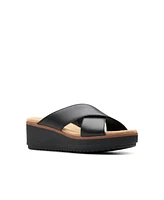 Clarks Collection Women's Wrenly Ivy Wedge Sandals