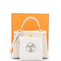 Pre-Owned Hermes Kelly 28 Handbag Light Togo with Gold Hardware