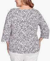 Hearts Of Palm Plus Size Printed Essentials V-Neck Top