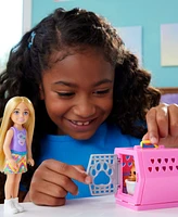 Barbie Chelsea Puppy Carrier Playset, Small Doll and Dog Carrier with Puppy Accessories