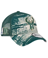 New Era Men's Hunter Green/Cream Milwaukee Bucks Tip Off A-Frame Trucker 9FORTY Adjustable Hat