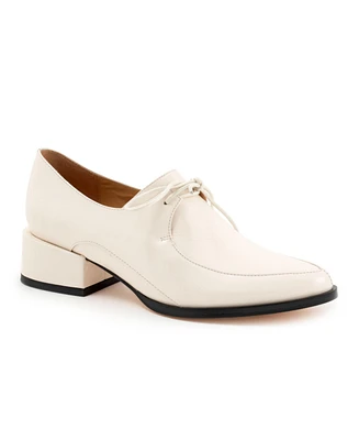 Casi Loafer