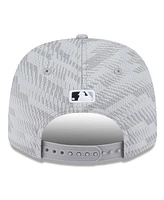 New Era Men's Gray Chicago White Sox 2025 Mlb Clubhouse 9SEVENTY Stretch-Snap Hat