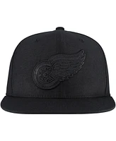 Mitchell & Ness Men's Black Detroit Red Wings Soul Strike Cultivated-Pearl Tonal Snapback Hat