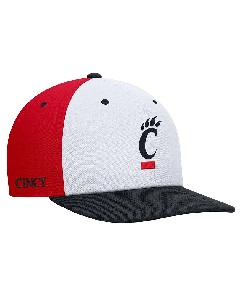 Nike Men's White/Red Cincinnati Bearcats Pro Performance Snapback Hat