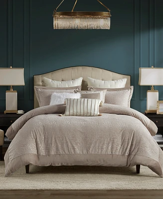 Madison Park Signature Pescal Oversized Velvet -Pc. Comforter Set