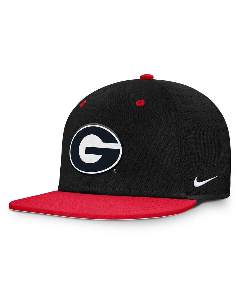 Nike Men's Georgia Bulldogs On-Field Dugout True Performance Fitted Hat