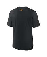 Nike Men's Black Pittsburgh Pirates Authentic Collection Pregame Raglan Performance T-Shirt