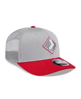 New Era Men's Gray/Red Chicago White Sox 2025 Batting Practice 9SEVENTY Stretch-Snap Trucker Hat