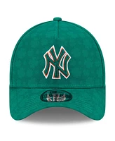 New Era Men's Kelly Green New York Yankees St. Patrick's Day A-Frame 9FORTY Adjustable Hat