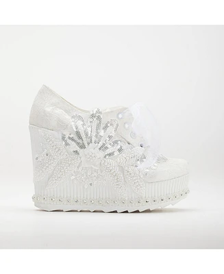 Sheri Lace Bridal Platform Sneakers