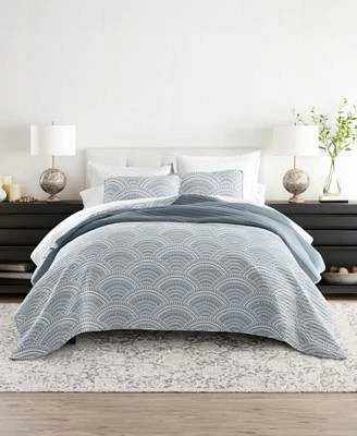Ienjoy Home Scallop Reversible Quilt Sets
