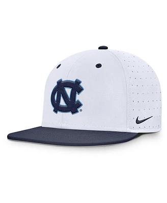 Nike Men's White North Carolina Tar Heels On-Field Dugout True Performance Fitted Hat