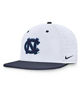 Nike Men's White North Carolina Tar Heels On-Field Dugout True Performance Fitted Hat