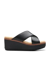 Clarks Collection Women's Wrenly Ivy Wedge Sandals