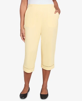 Alfred Dunner Petite Rise & Shine Lace Dotted Trim Capri Pants