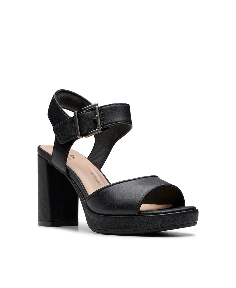 Clarks Collection Women's Ambyrlyn Faye Block Heel Sandals