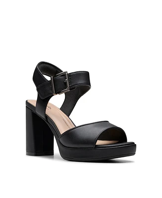 Clarks Collection Women's Ambyrlyn Faye Block Heel Sandals