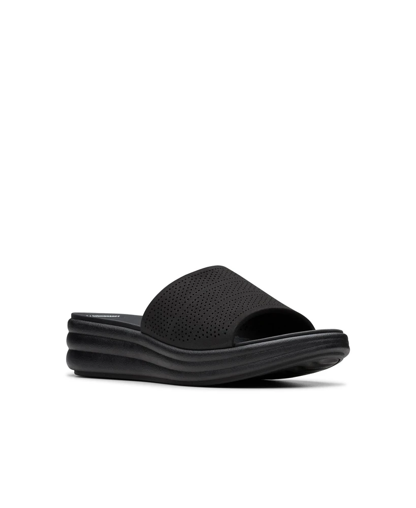 Clarks Women's Cloudsteppers Drift Twist Slip-On Sandals