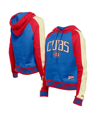 New Era Women's Royal Chicago Cubs Cooperstown Collection Cropped Raglan Pullover Hoodie