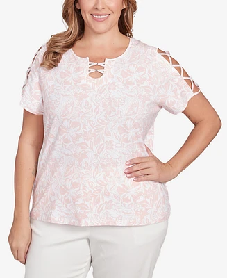 Hearts Of Palm Plus Short Sleeve Should Cut Out Top