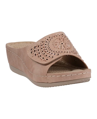 Gc Shoes Women's Adrina Embellished Wedge Sandals