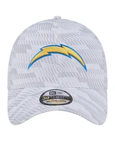 New Era Men's White Los Angeles Chargers Gameday Graded 39THIRTY Flex Hat
