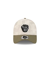 New Era Men's Light Beige/Olive Milwaukee Brewers 2025 Armed Forces Day 39THIRTY Flex Hat