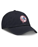 Nike Men's Navy New York Yankees Club Adjustable Hat