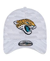 New Era Men's White Jacksonville Jaguars Gameday Graded 39THIRTY Flex Hat