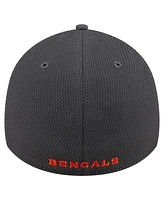 New Era Men's Graphite Cincinnati Bengals Main 39THIRTY Flex Hat