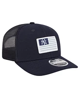 New Era Men's Navy New York Yankees Flag 9SEVENTY Stretch-Snap Hat
