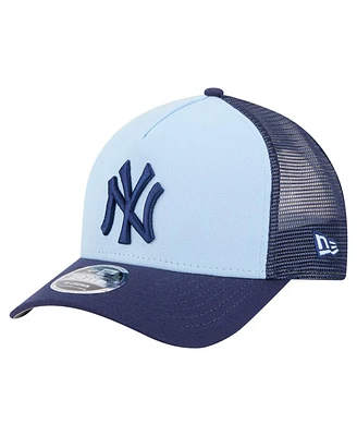 New Era Men's Light Blue/Navy New York Yankees 2-Tone Color Pack 9FORTY Adjustable Trucker Hat