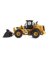 Diecast Masters 1/50 Caterpillar 950 Medium Wheel Loader High Line Series 85770