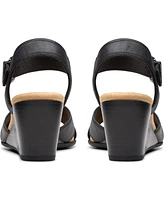 Clarks Collection Women's Emmalae Iris Wedge Sandals