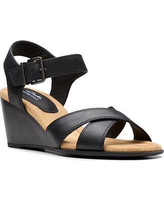 Clarks Collection Women's Emmalae Iris Wedge Sandals