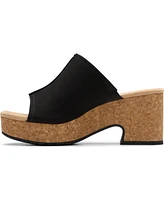 Clarks Collection Women's Nerisa Vine Wedge Sandals
