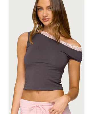 Edikted Women's Contrast Lace Asymmetric Off Shoulder Top