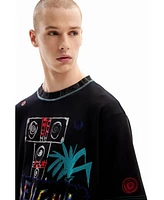 Desigual Men's embroidered t-shirt.