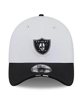 New Era Men's White/Black Las Vegas Raiders 2025 Nfl Training Camp 39THIRTY Flex Hat