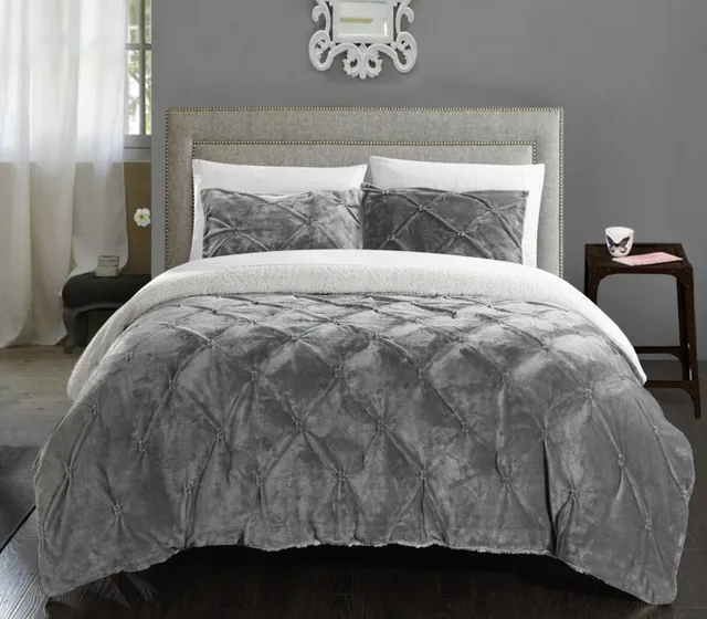 Chic Home Design Alianna 9-Piece Burgundy Queen Comforter Set in the  Bedding Sets department at