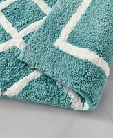 Madison Park Bittman Tufted Reversible Microfiber Bath Rug