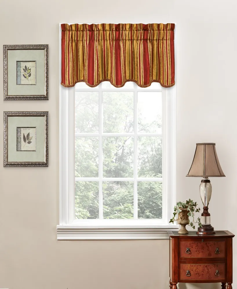 Stripe Ensemble 52" x 16" Scallop Valance