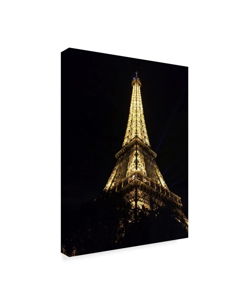 Jessica Putnam 'Eiffel Tower Up Close' Canvas Art - 14" x 19"