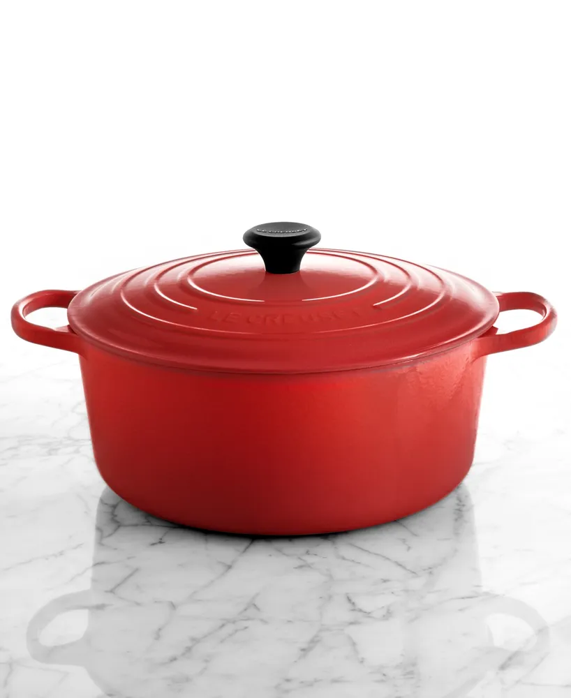 Le Creuset Signature Enameled Cast Iron Qt. Round French Oven
